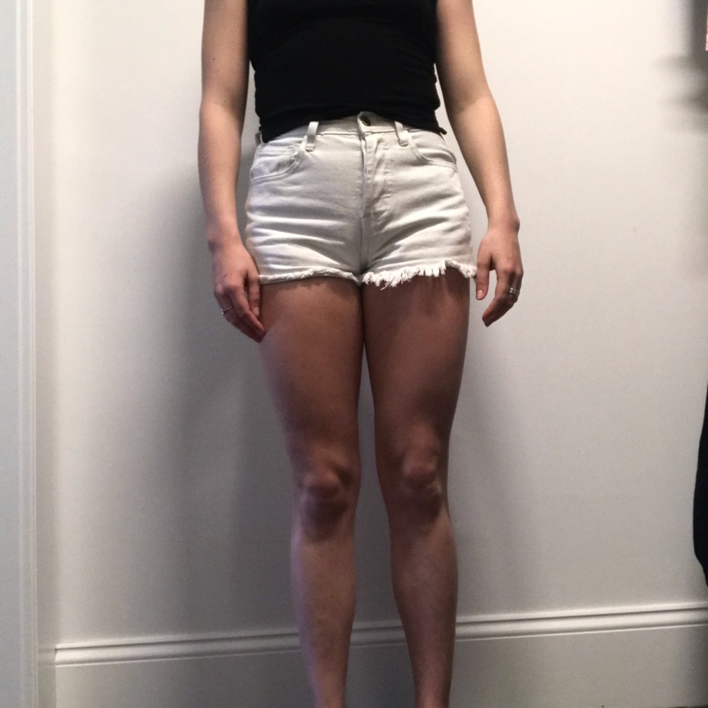 Brandy Melville white shorts